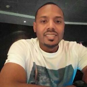 Meet your Posher, Elliott